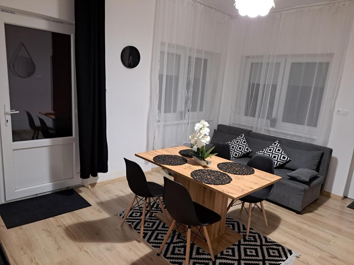 Bereg Szive Apartman Vasarosnameny Luaran gambar